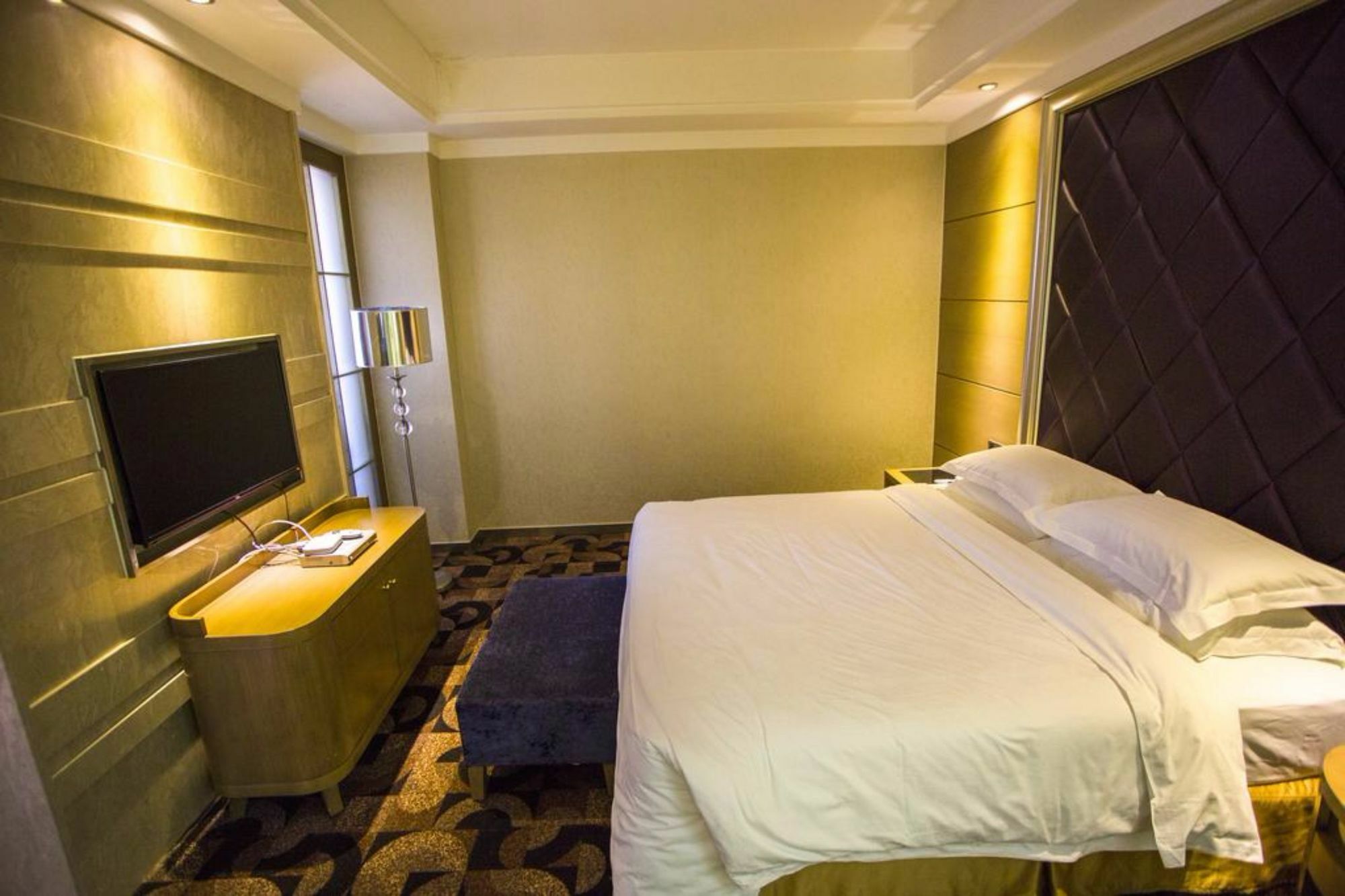 Fuke Jirui Hotel Urumči Exteriér fotografie