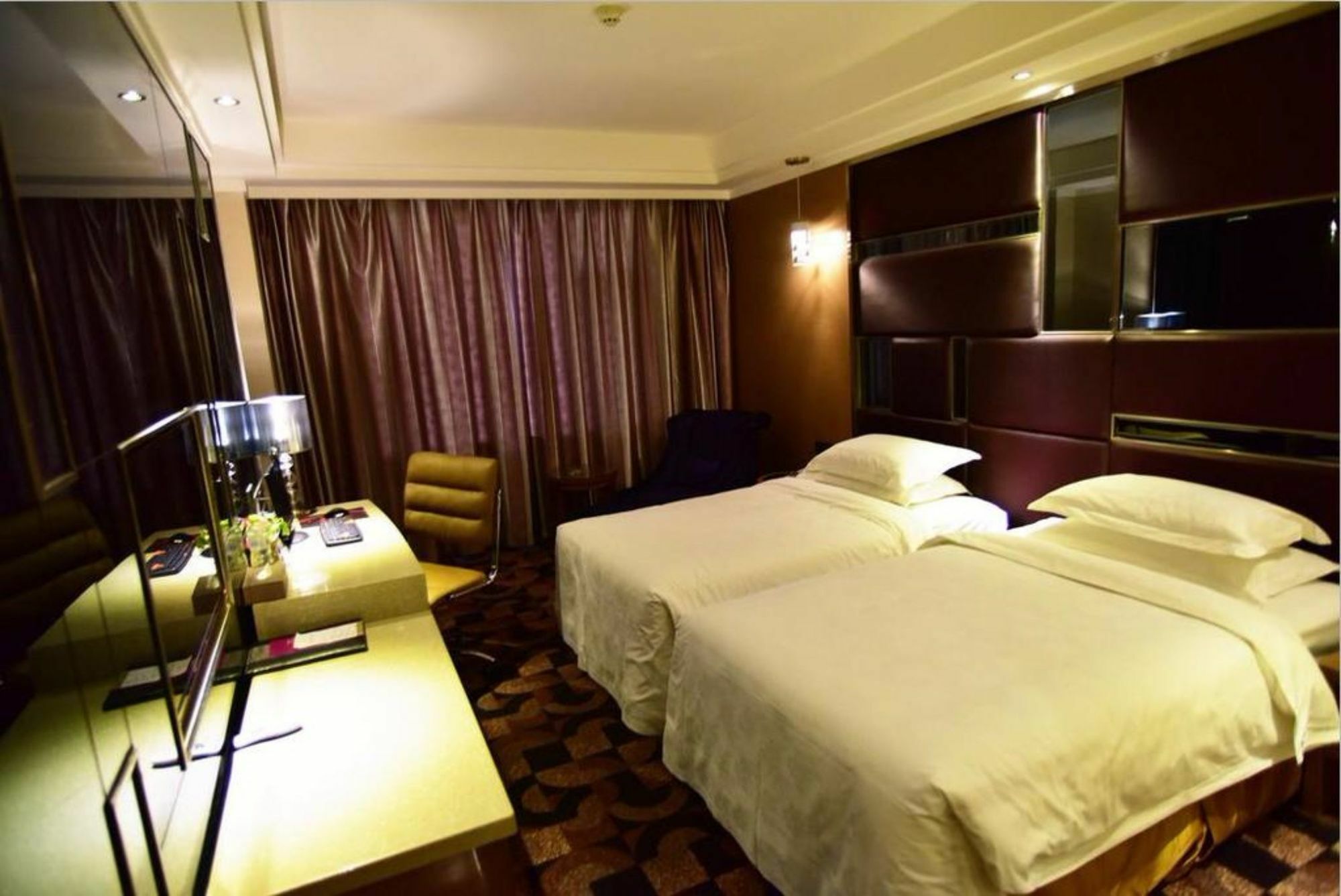Fuke Jirui Hotel Urumči Exteriér fotografie